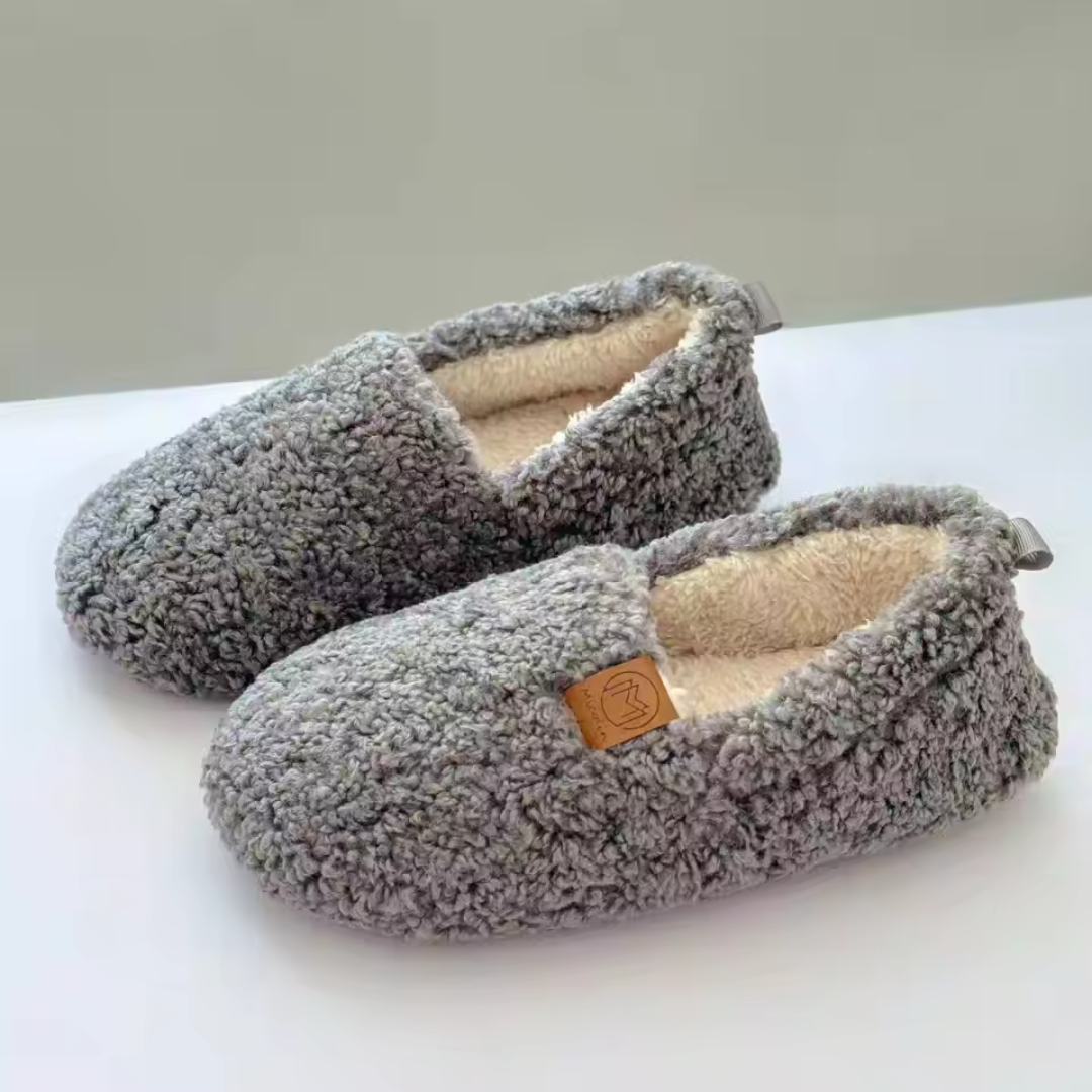 Snuggle™ | Memory Foam Slippers