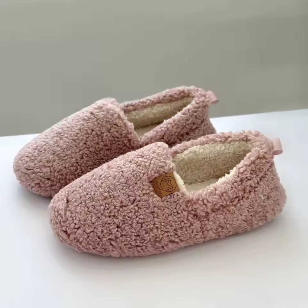 Snuggle™ | Memory Foam Slippers