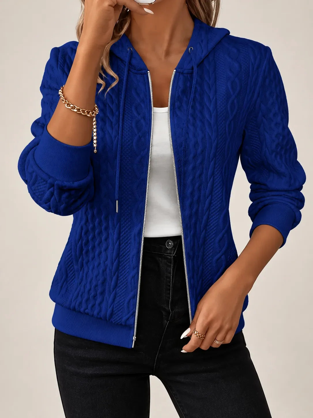 Amara | Textured Cable-Knit Zip-Up Hoodie